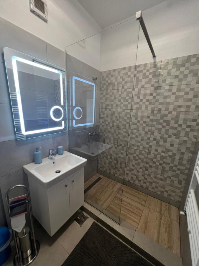 Năvodari Emi Apartment Mamaia מראה חיצוני תמונה